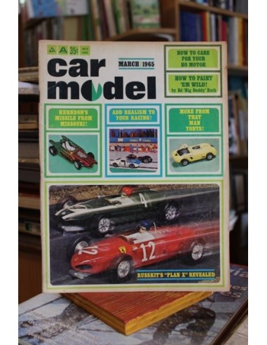 Model car and track. March 1965 (Usado)
