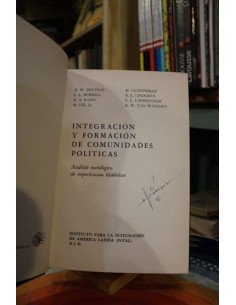 Integración y formación de comunidades políticas. Análisis sociológico de experiencias históricas (Usado)