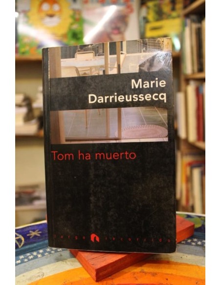 Tom ha muerto (Usado) Tom ha muerto (Usado)