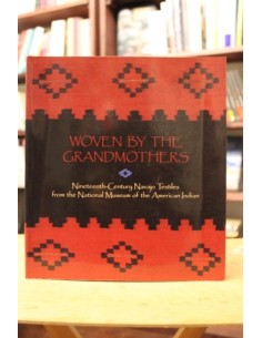 Woven by the grandmothers (Usado)