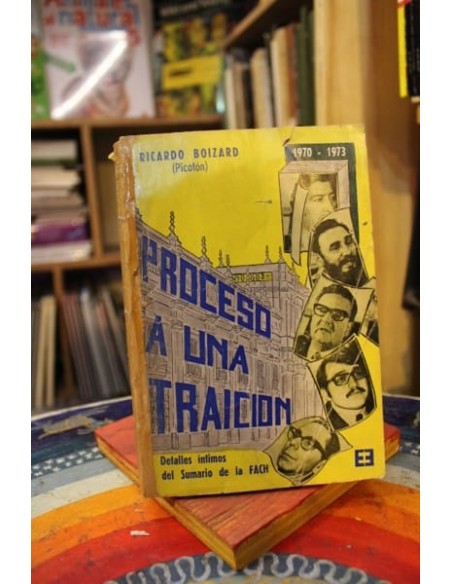 Proceso de una traición (Usado)