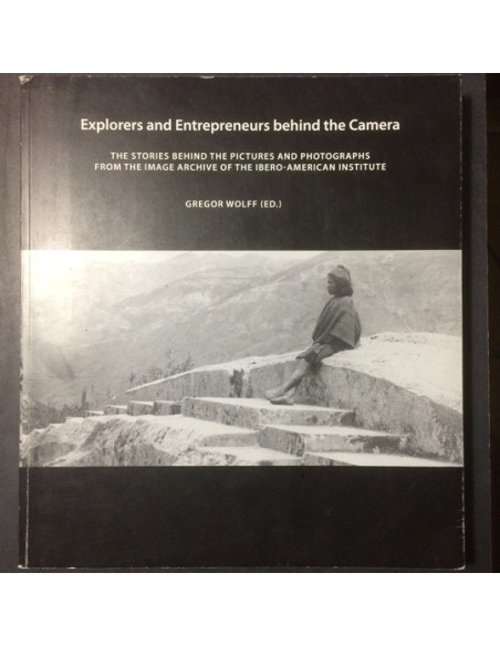 Explorers and entrepreneurs behibd the camera (Usado)