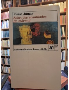 Sobre los acantilados de mármol (Edit Destino) (Usado)