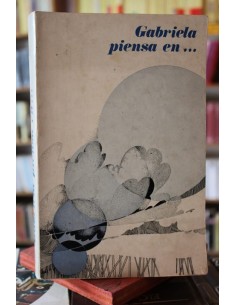 Gabriela piensa en (Usado)
