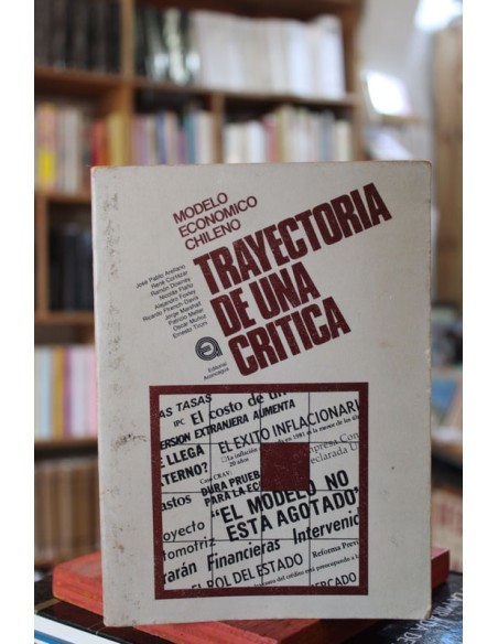 Trayectoria de una crítica (Usado) Trayectoria de una crítica (Usado)