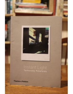 Instant light. Tarkovsky polaroids (Usado)