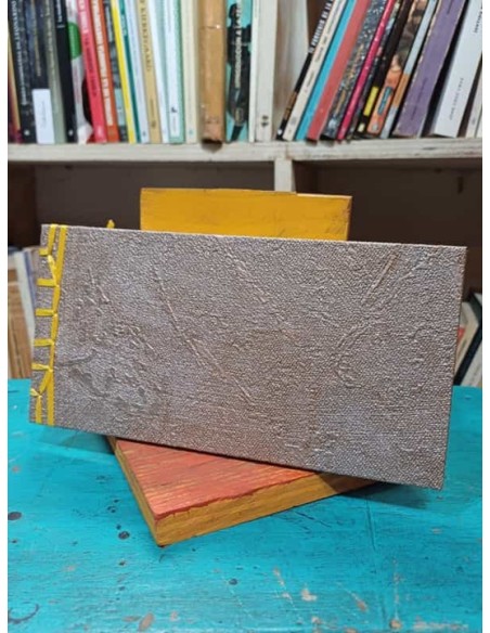 Cuaderno japonés papel mural dorado (Nuevo) Cuaderno japonés papel mural dorado (Nuevo)